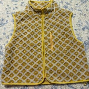 MIDNIGHT LUNCH MONTANA VEST-M-YELLOW